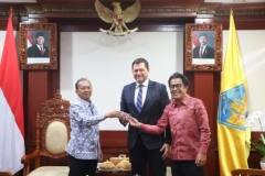 arak-bali-gubernur-koster-by-nangunsatkerthi-agung-gempa-1