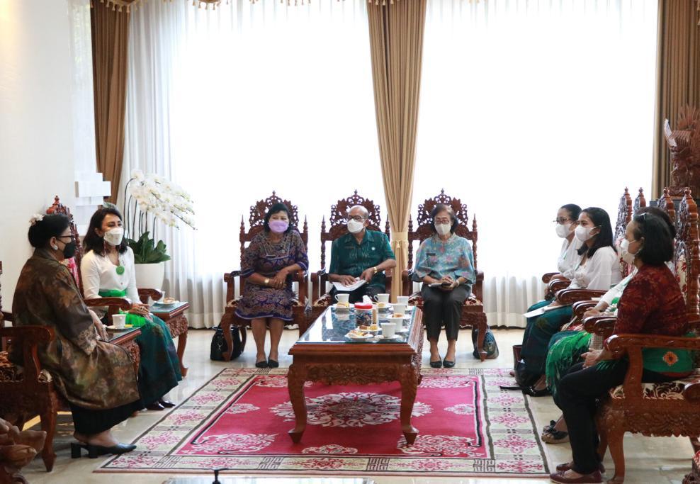 Ketua TP PKK Provinsi Bali Menerima Audiensi Ketua DPD Wanita Tani Indonesia