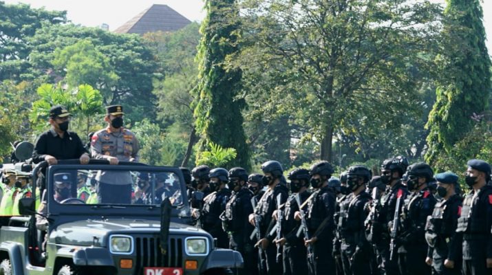 Wagub Cok Ace Bersama Dengan Kapolda Bali Pimpin Apel Gelar Pasukan Operasi “Ketupat-2022”1