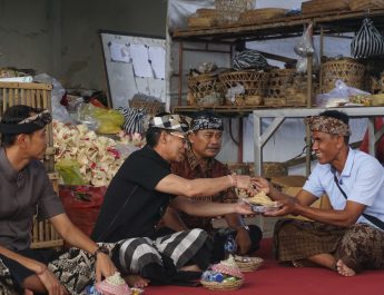 Bupati Satria Harapkan Kegiatan Upacara Keagamaan Dilandasi Semangat Gotong Royong Umat