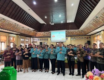 Tim Percepatan PSBS Provinsi Bali Sosialisasikan Pengelolaan Sampah Berbasis Sumber di Kecamatan Abiansemal dan Petang