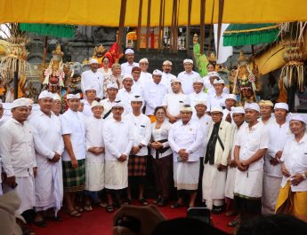 Huluning Jembrana: Sejarah Pura Kahyangan Jagat Pucak Luhur Berangbang Agung Sebagai Episentrum Spiritualitas Lintas Kabupaten dan Pulau