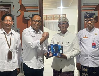 Buka TMMD ke-130 di Banjarangkan, Bupati Satria Tegaskan Pentingnya Kemanunggalan TNI dan Rakyat