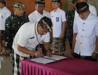 Bupati Satria Tekankan Kerukunan dalam Deklarasi Damai Pilperkel Serentak Klungkung 2026