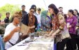 Selvi Gibran Dorong Regenerasi Penenun Geringsing, Putri Koster Tekankan Kualitas dan Nilai Wastra Bali