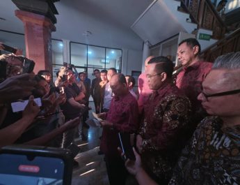 Tinjau Terminal BBM, Gubernur Koster Minta Pertamina Percepat Distribusi, Pasokan Bali Diklaim Cukup hingga Dua Pekan