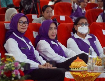 Tri Suswanti Tito Karnavian Apresiasi Registrasi Posyandu di Bali, Ajak Kader PKK Cegah Kekerasan terhadap Perempuan dan Anak